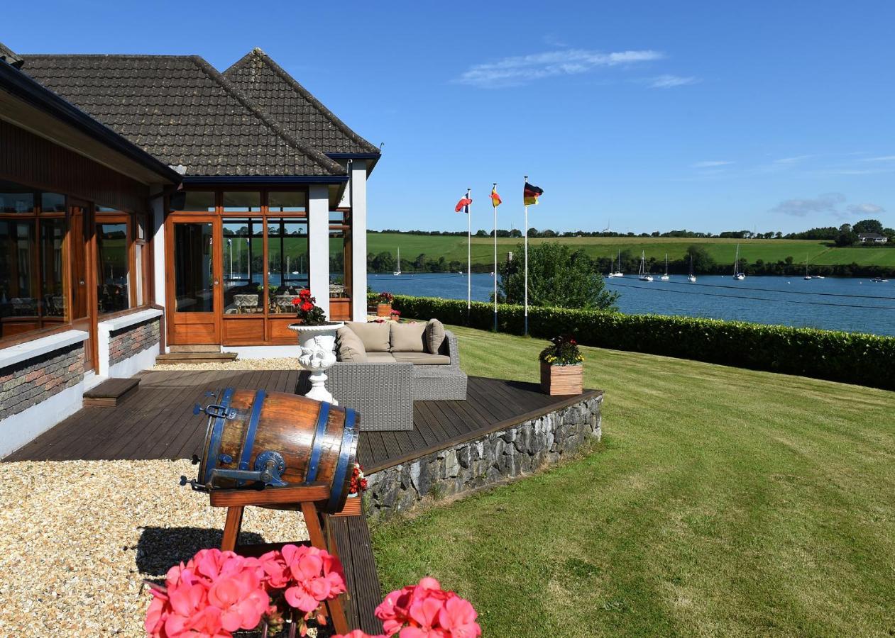 Whispering Pines Hotell Crosshaven Exteriör bild