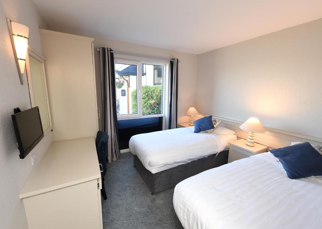 Whispering Pines Hotell Crosshaven Exteriör bild
